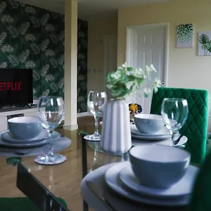 Luxury In Luton Apartment